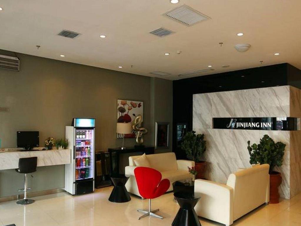 Jinjiang Inn Changchun Hongqi Street Екстер'єр фото