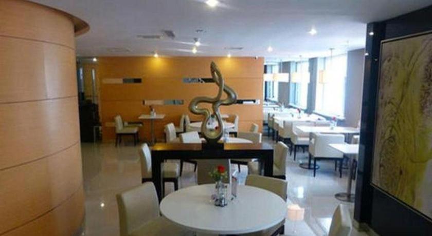 Jinjiang Inn Changchun Hongqi Street Екстер'єр фото