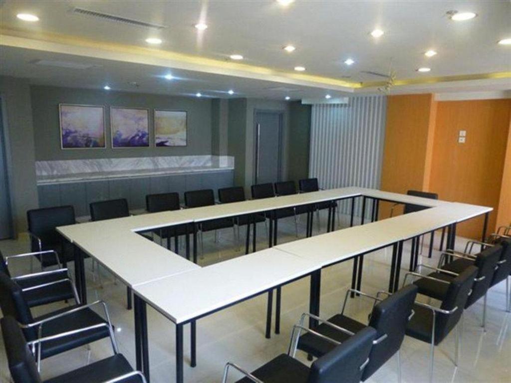 Jinjiang Inn Changchun Hongqi Street Екстер'єр фото