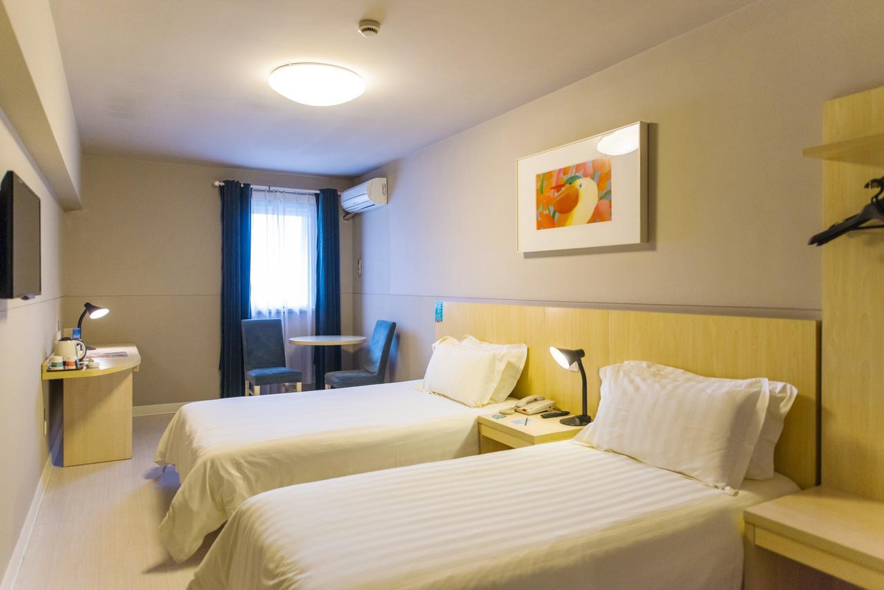 Jinjiang Inn Changchun Hongqi Street Екстер'єр фото