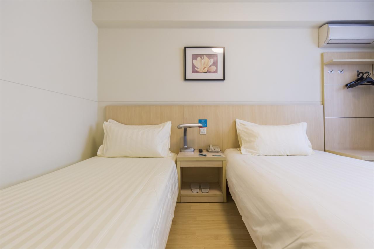 Jinjiang Inn Changchun Hongqi Street Екстер'єр фото